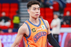 与富兰克林一起训练！李添荣晒出自己在美国进行特训的视频