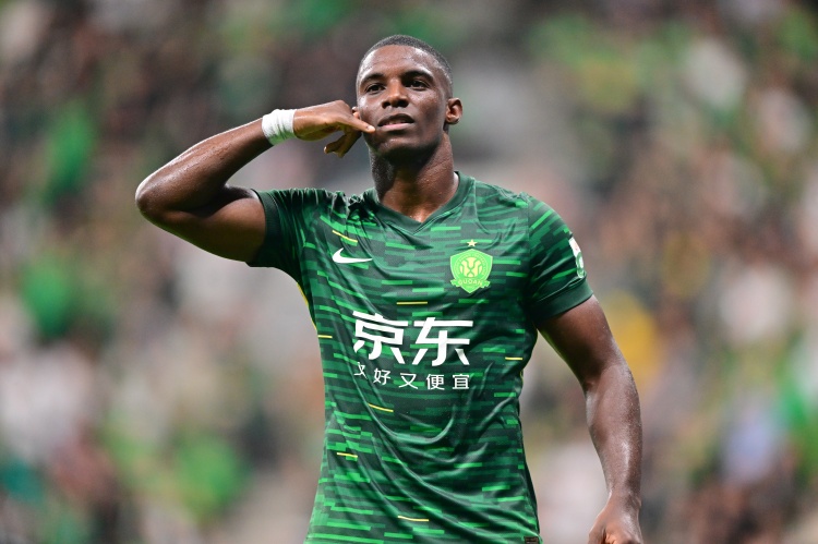 APP下载-记者：国安队今天十点启程赴海口冬训，斯帕吉奇、法比奥随队出发